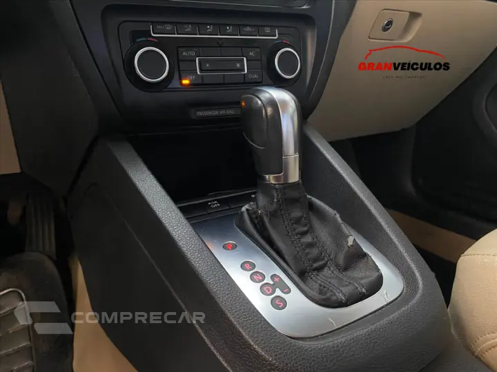 JETTA 2.0 COMFORTLINE FLEX 4P TIPTRONIC
