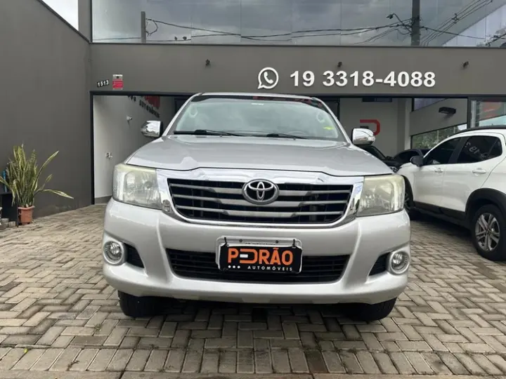 HILUX