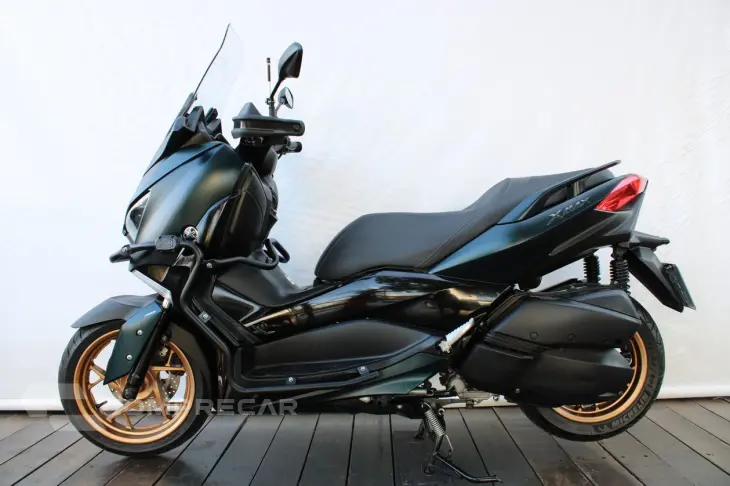 YAMAHA XMAX ABS
