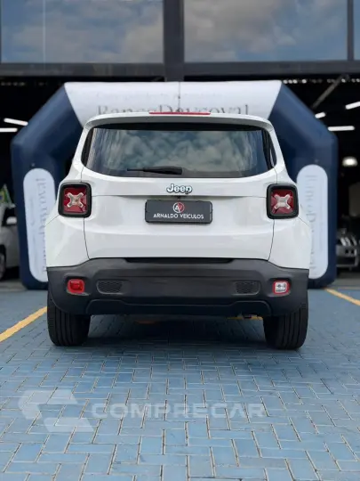 Renegade 1.8 4x2 Flex 16V Aut.