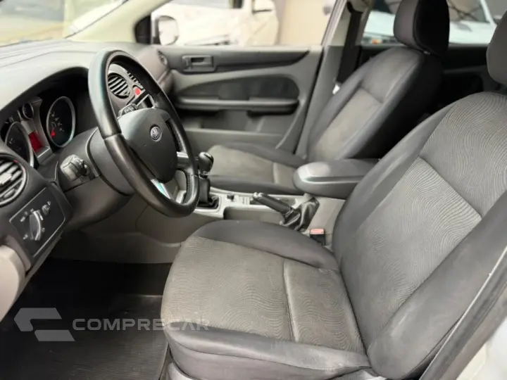 FOCUS 1.6 GLX 8V FLEX 4P MANUAL