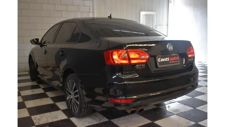 JETTA - 2.0 COMFORTLINE 4P MANUAL