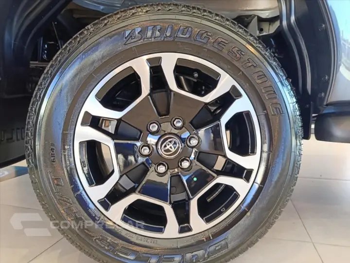 HILUX 2.8 D-4D TURBO DIESEL CD SRV 4X4 AUTOMÁTICO