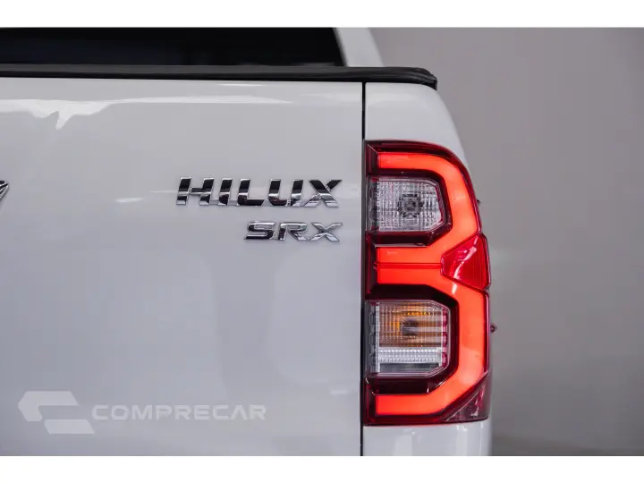 HILUX 2.8 D-4D TURBO DIESEL CD SRX 4X4 AUTOMÁTICO