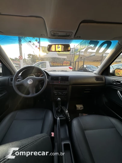 GOLF 1.6 MI Black & Silver 8V