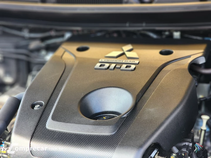L200 TRITON 2.4 16V Turbo Sport HPE CD 4X4