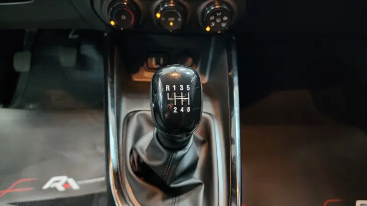 ONIX HATCH 1.0 12V Flex 5p Mec.