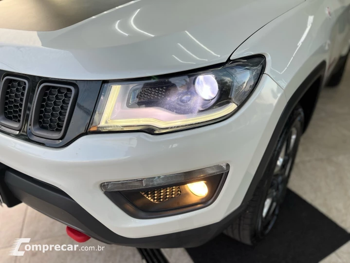 COMPASS 2.0 16V DIESEL TRAILHAWK 4X4 AUTOMÁTICO