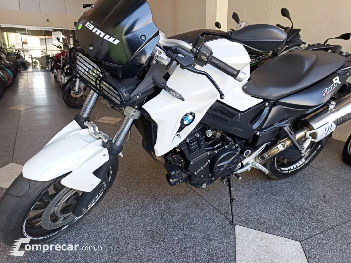F 800 R