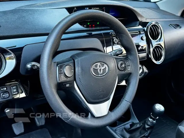 ETIOS HATCH - 1.5 XS 16V 4P MANUAL