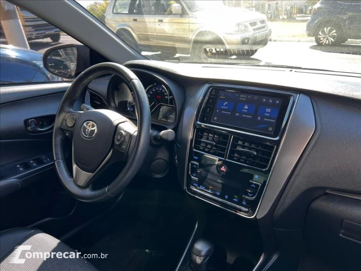 YARIS 1.5 16V Sedan XS