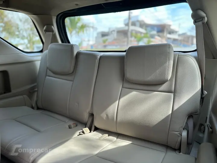 HILUX SW4 3.0 SRV 4X4 7 LUGARES 16V TURBO INTERCOOLER DIESEL