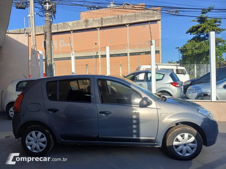 SANDERO