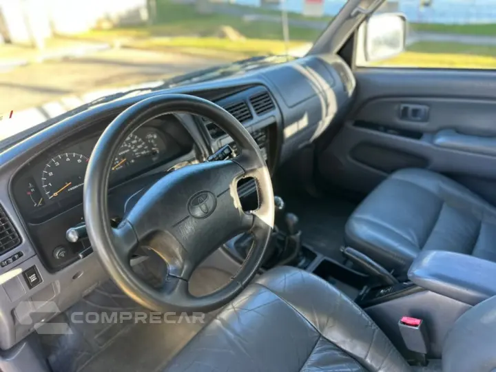 HILUX SW4 2.7 4X4 16V GASOLINA 4P MANUAL