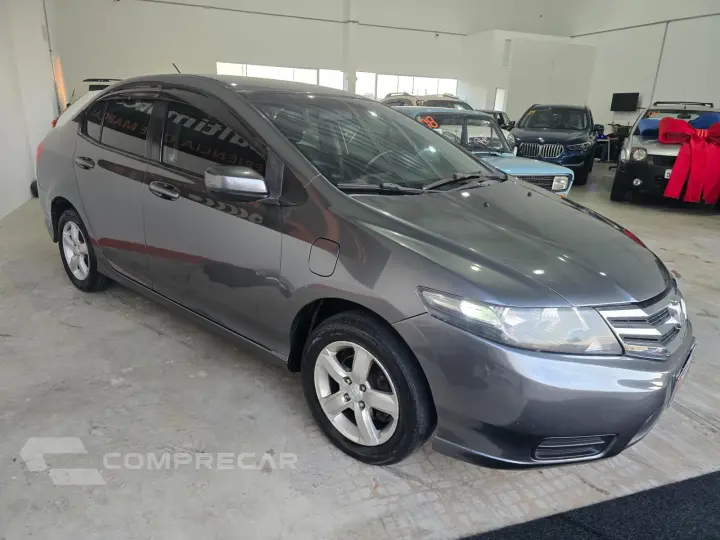 CITY 1.5 LX Sedan 16V