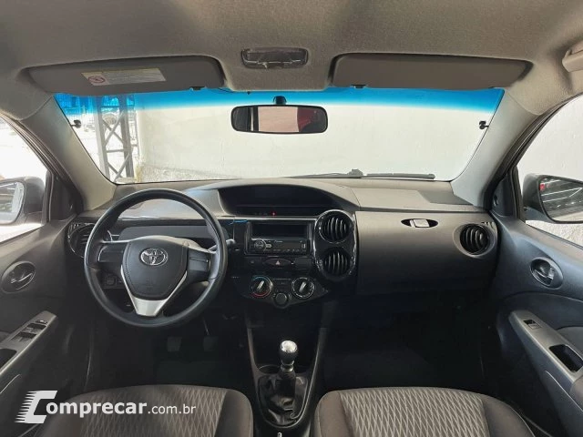 ETIOS SEDAN - 1.5 X SEDAN 16V 4P MANUAL