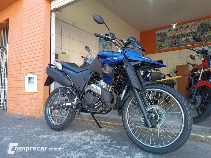 XTZ 250 LANDER