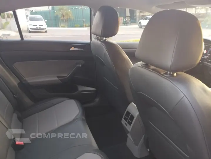 Virtus 1.0 4P 200 TSI FLEX HIGHLINE AUTOMÁTICO