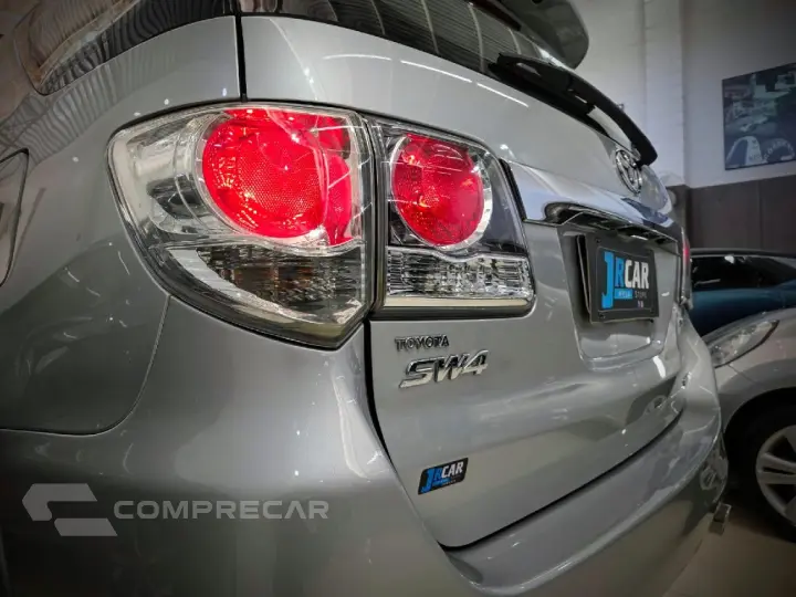 HILUX SW4 3.0 SRV 4X4 16V TURBO INTERCOOLER DIESEL 4P AUTOMA