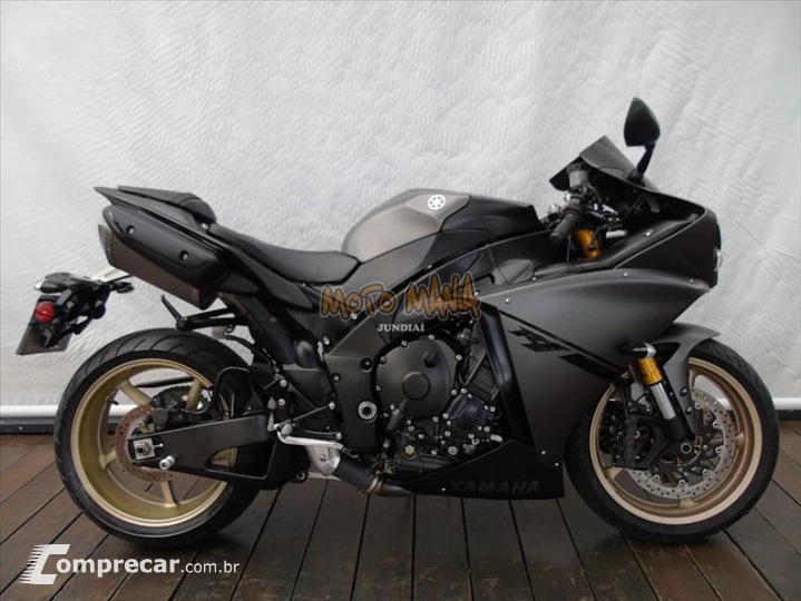 YZF R1
