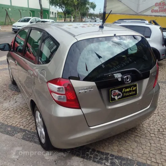 Fit LX 1.4/ 1.4 Flex 8V/16V 5p Mec.