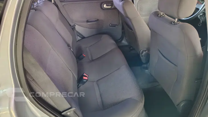 CORSA 1.4 MPFI Premium Sedan 8V