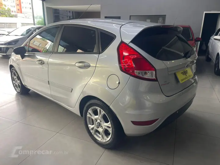 FIESTA 1.6 Titanium Hatch 16V