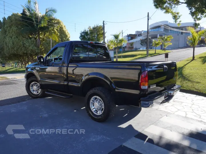 F-250 3.9 XLT 4X2 CS DIESEL 2P MANUAL