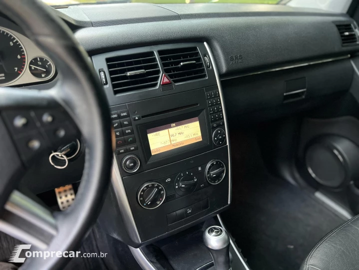 B 200 2.0 8V TURBO GASOLINA 4P AUTOMÁTICO