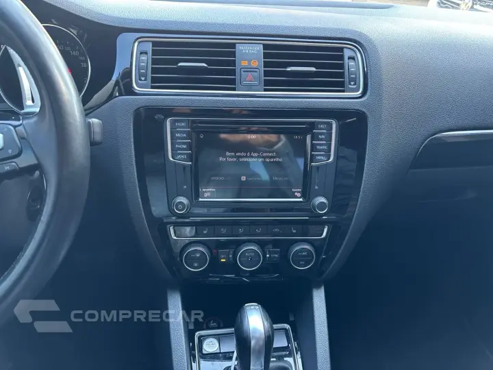 JETTA Highline 2.0 TSI 16V 4p Tiptronic
