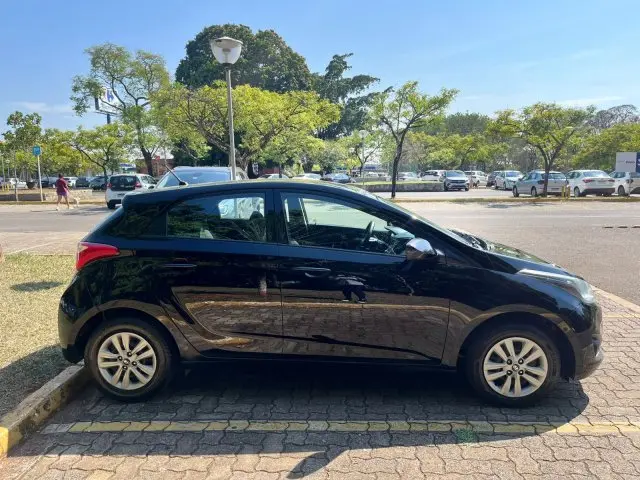 HB20 - 1.6 COMFORT PLUS 16V 4P AUTOMÁTICO
