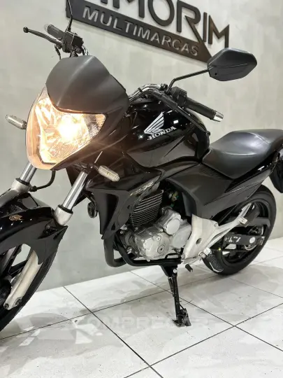 CB 300