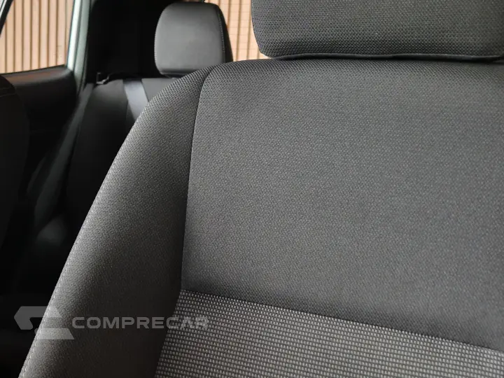 YARIS 1.5 16V XL