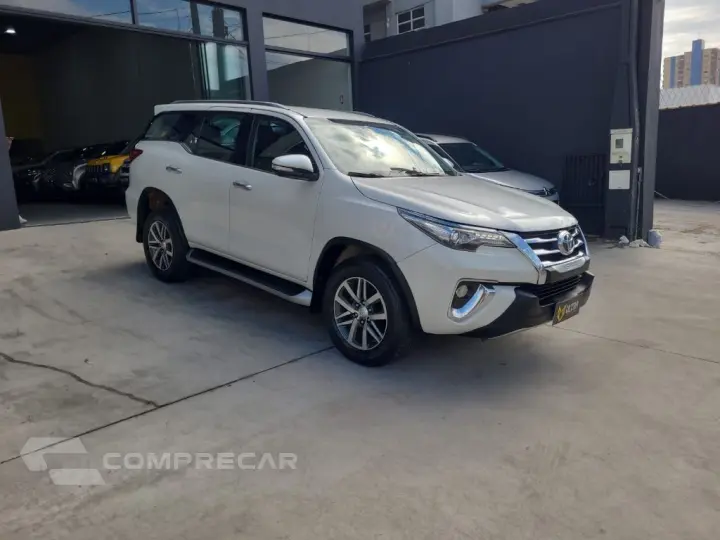 Hilux SW4 SRX 4x4 2.8 TDI 16V Dies. Aut.