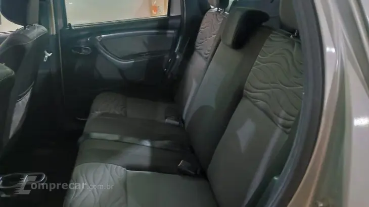 DUSTER 1.6 TECHROAD 4X2 16V FLEX 4P MANUAL