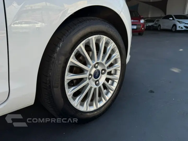FIESTA 1.6 Titanium Hatch 16V
