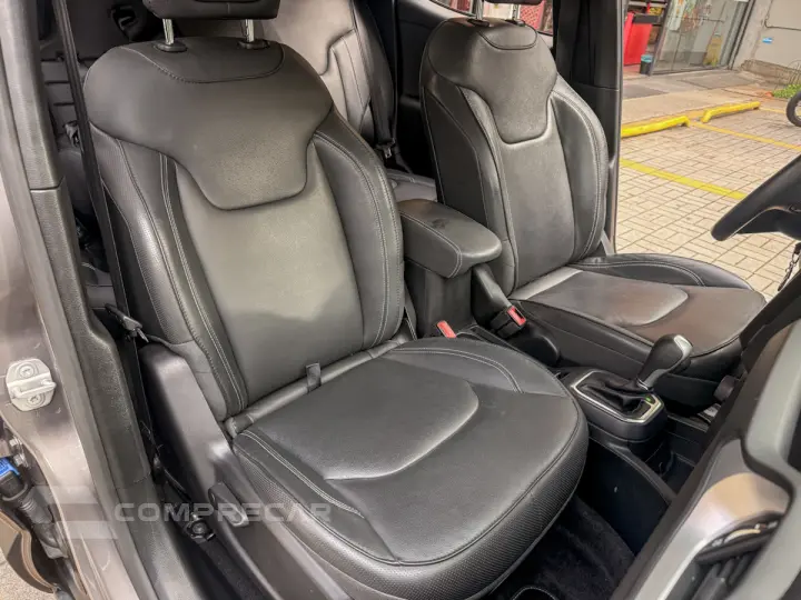 RENEGADE 1.8 16V Longitude