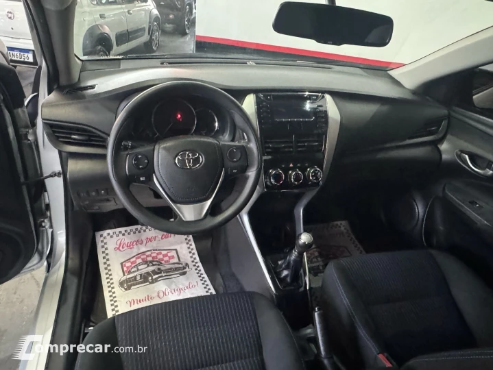 YARIS 1.5 16V Sedan XL