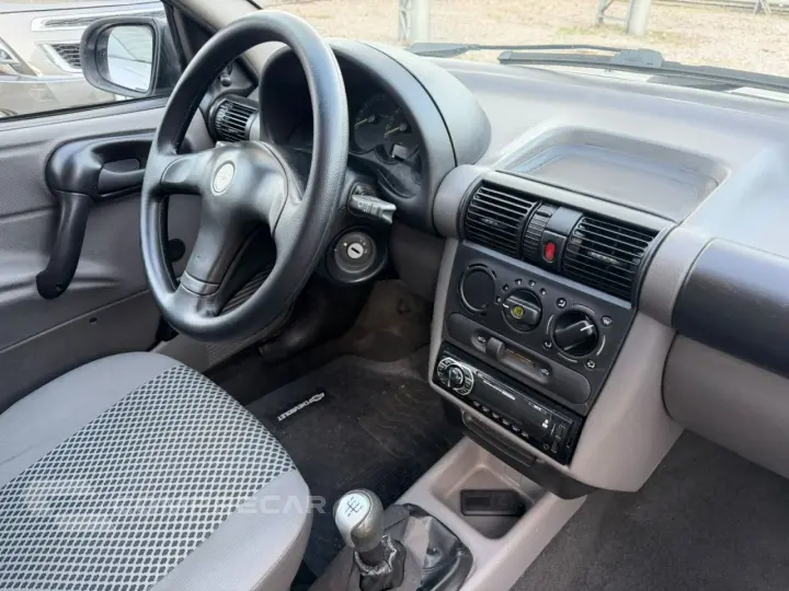 Classic Sedan 1.0 4P VHCE FLEX LS