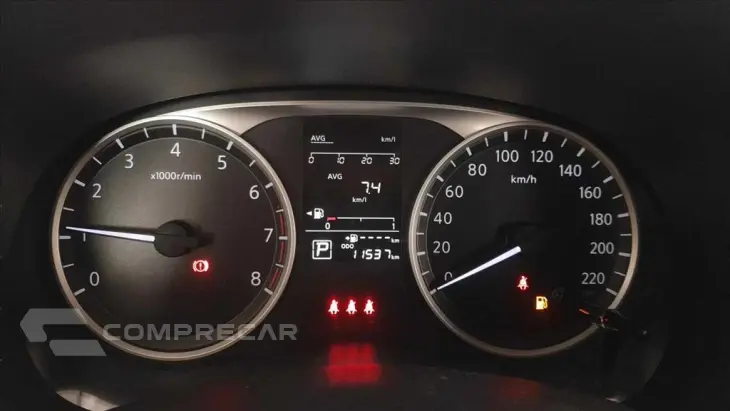 KICKS PLAY 1.6 16V FLEXSTART SENSE XTRONIC