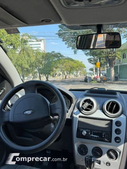 FIESTA 1.6 MPI Sedan 8V