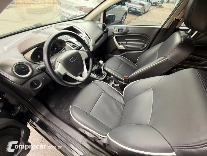 FIESTA 1.6 SE Sedan 16V