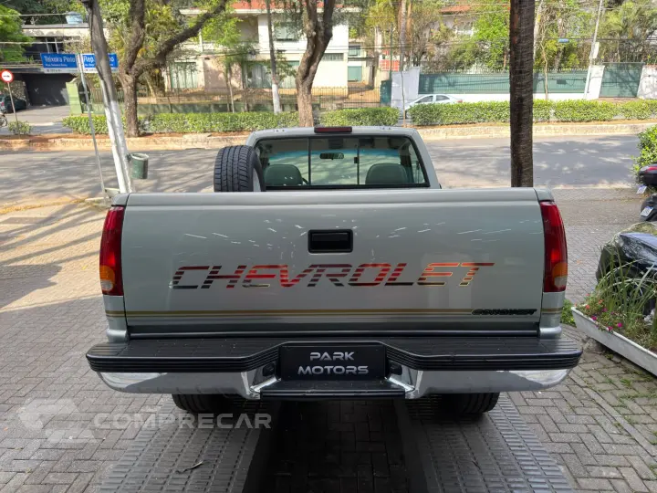 SILVERADO 4.2 D-20 4X2 CS 18V Turbo Intercooler
