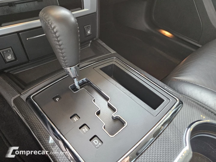 300 C 6.1 Srt8 Hemi Sedan V8 16V