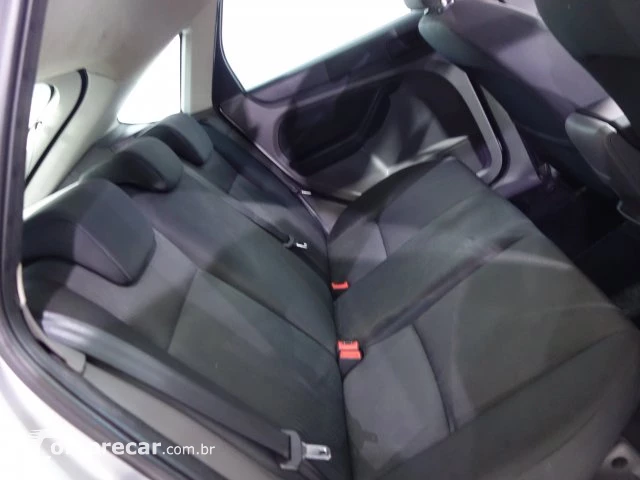 FOCUS HATCH - 2.0 GLX 16V 4P MANUAL