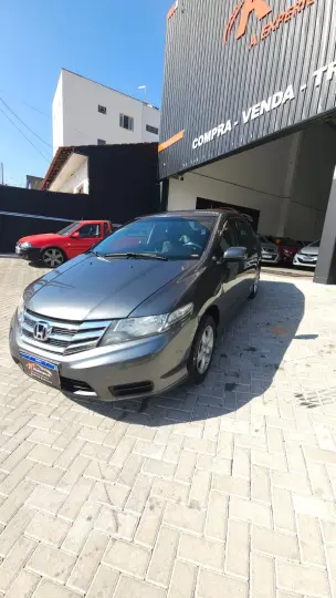 CITY Sedan LX 1.5 Flex 16V 4p Aut.