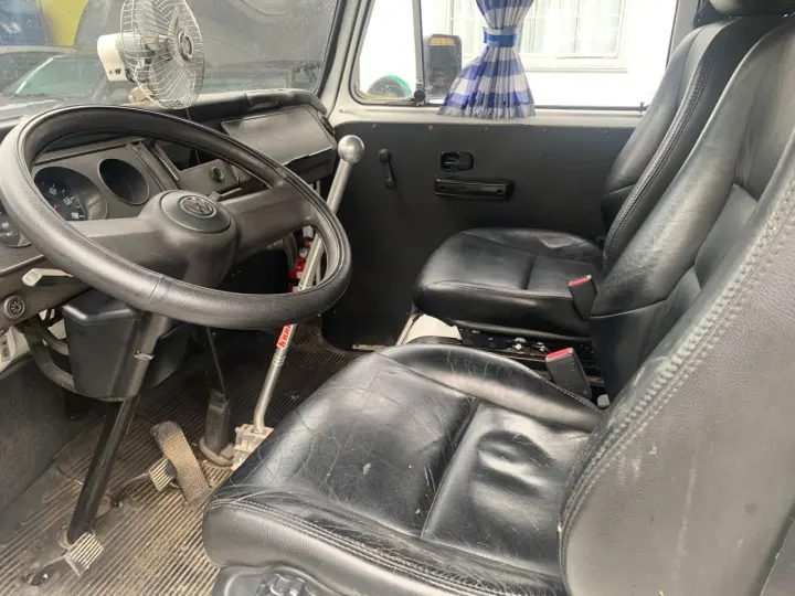 Kombi 1.6 STD 9 LUGARES