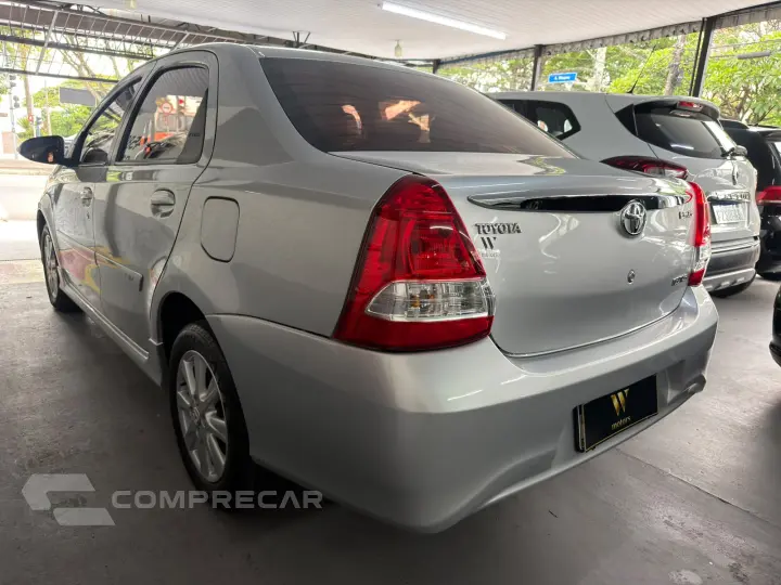 ETIOS 1.5 XLS Sedan 16V AUT.