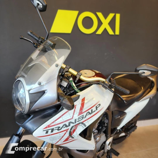 XL 700V TRANSALP
