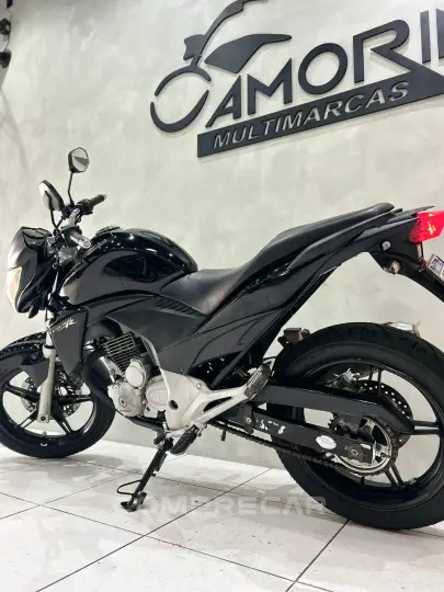 CB 300